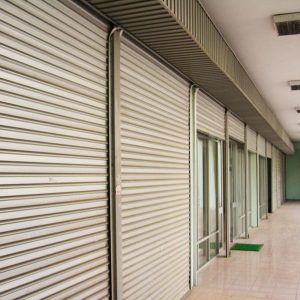 Cửa Cuốn Tấm Liền-Kéo Tay Tốt Rẻ Vinsun Lắp Đặt